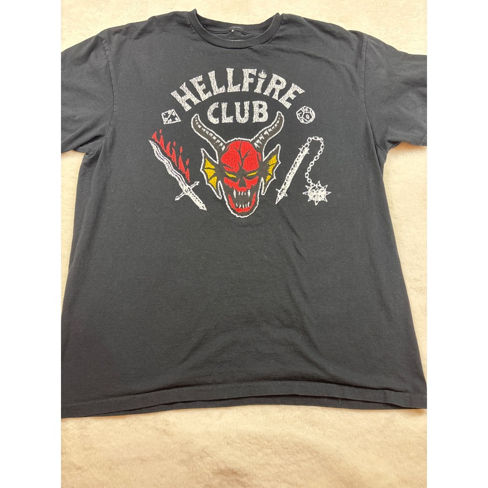 Stranger Things Hellfire Club Graphic T-Shirt Mens Large Black Cotton Netflix